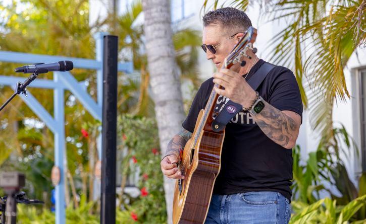 Live Music Thursdays