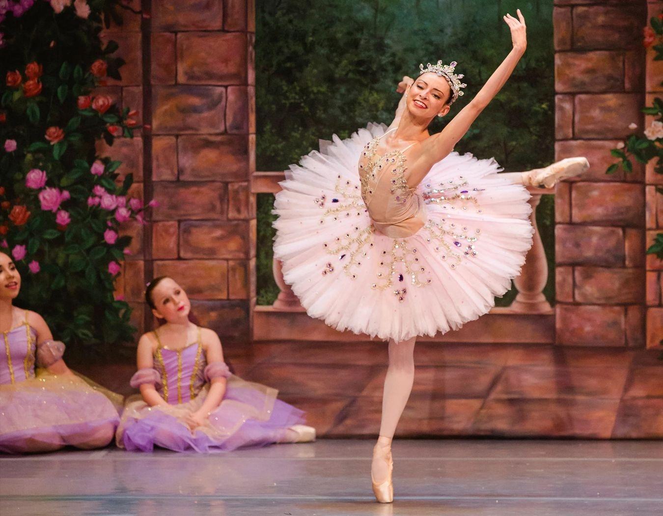 Swan Lake — Naples Ballet
