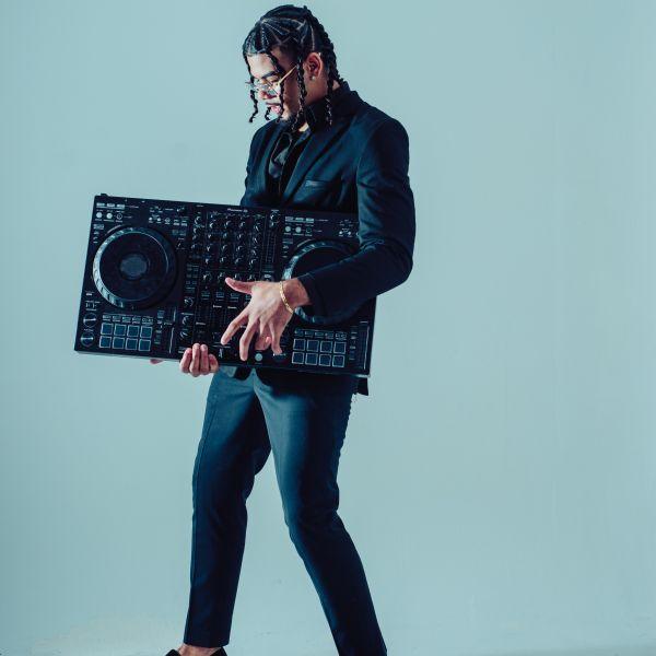 DeeJayMandoo