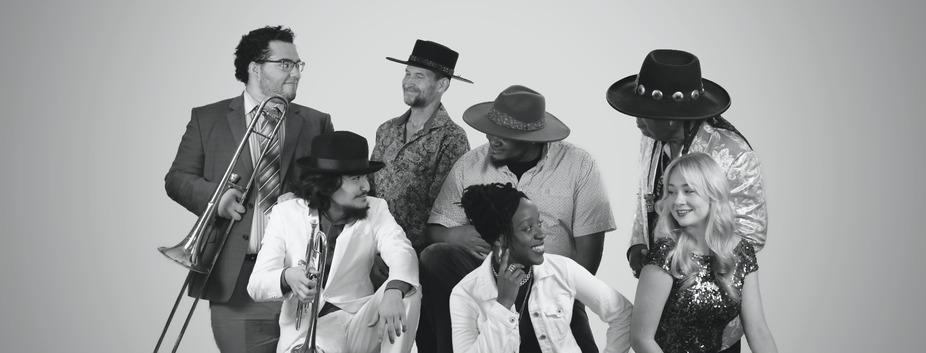 Blues and Brews feat Shaelyn Band