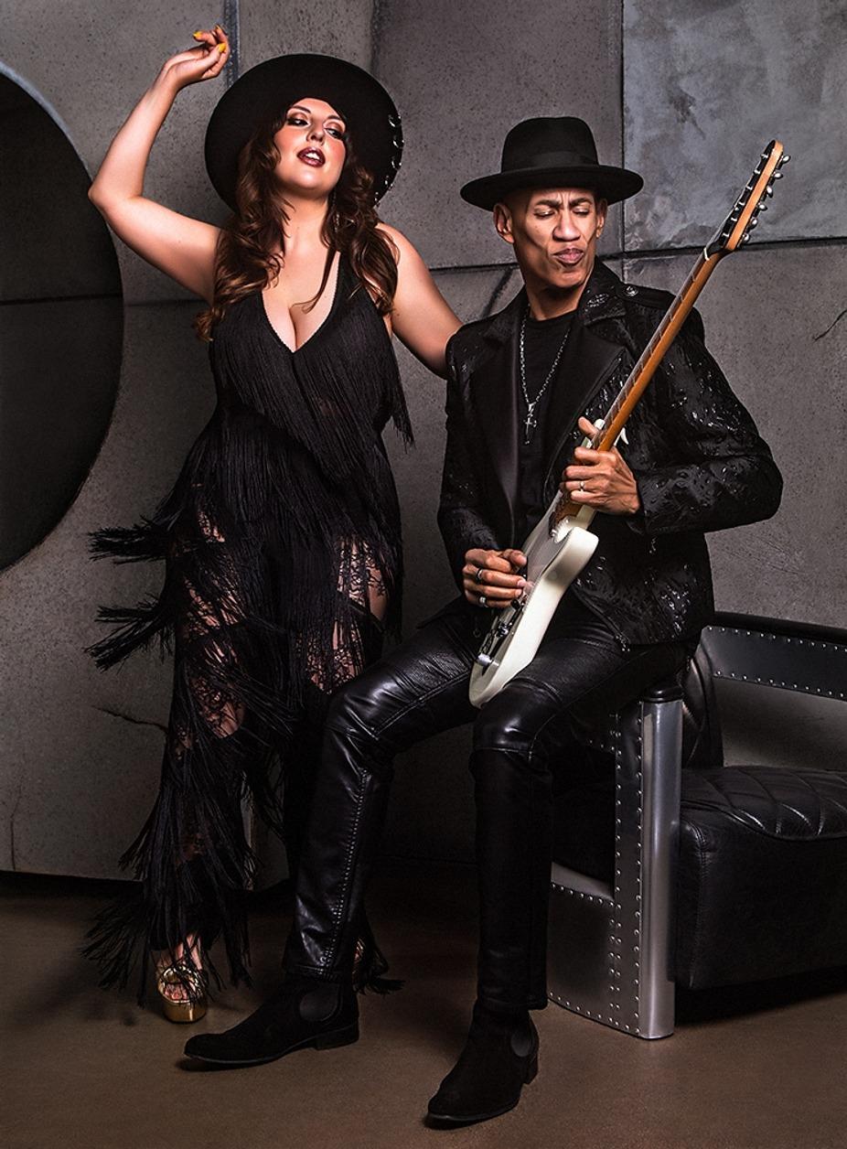 Blues and Bews feat The Bone Shakers