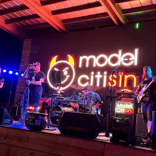 Model Citisin