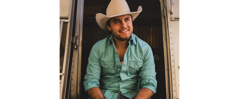 Clay Hollis