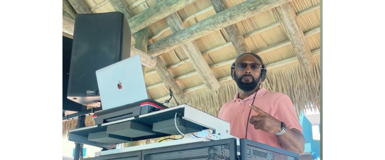 DJ 007