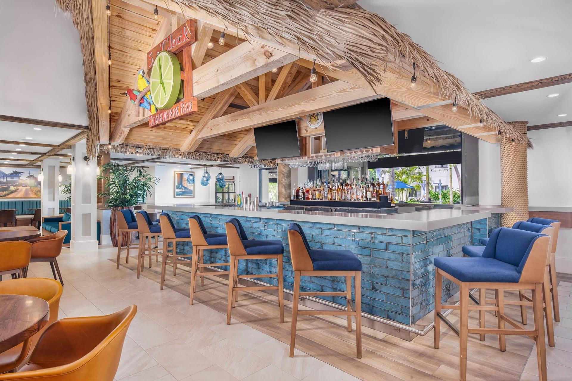 5 o'Clock Somewhere Bar & Grill 1