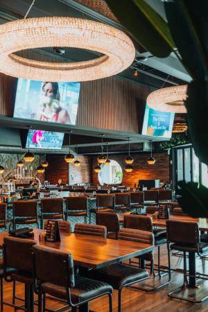 Tap 42 Craft Kitchen & Bar - Naples 5