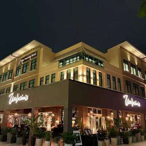 Waxin's Restaurant & Bar, Naples 4