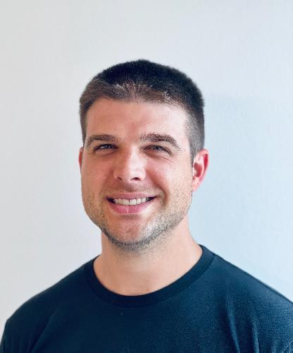 Zachary M Elstad